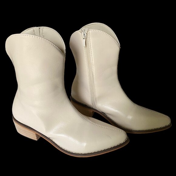 Ankle Bootie Women's Size 35 US 4. 5 Polyurethane Cream Zipper Pointed Toe - Picture 2 of 16